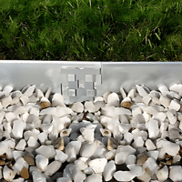 VOLIGE PLANE ACIER GALVA HT 100MM X 1.5MM L1M90 + 3PIEUX 40CM