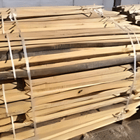 ECHALAS CHATAIGNIER SCIE 1M00 PERIMETRE 13/15CM NON ECORCE POINTE