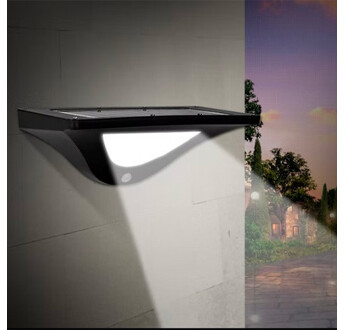 APPLIQUE MURALE SOLAIRE 550 LUMENS AVEC PANNEAU SOLAIRE INTÉGRÉ NOIR